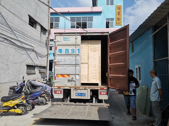 立式加工机床2.jpg
